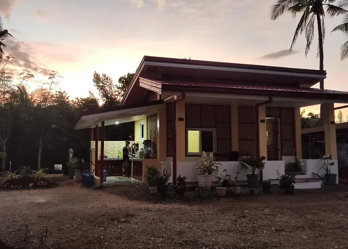 Turtles Place- Chay's Holiday home
